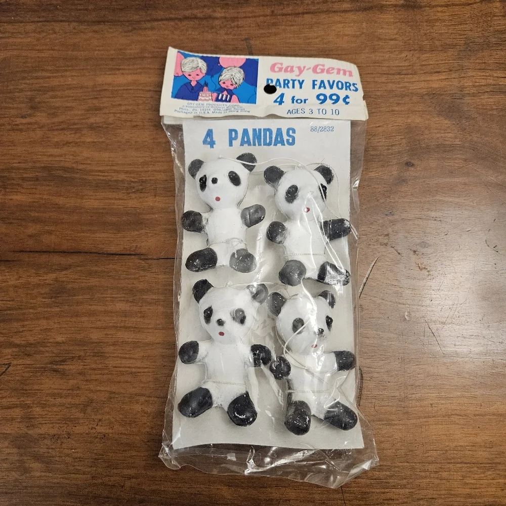 Gay-Gem 6 Party Favors Foam Pandas Vintage Hong Kong Sealed Package‎